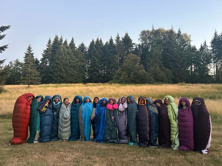 Sacs de couchage en équipe